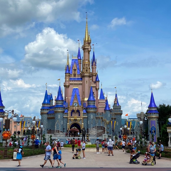 Meet Your Posher! - Picture 1 of 1